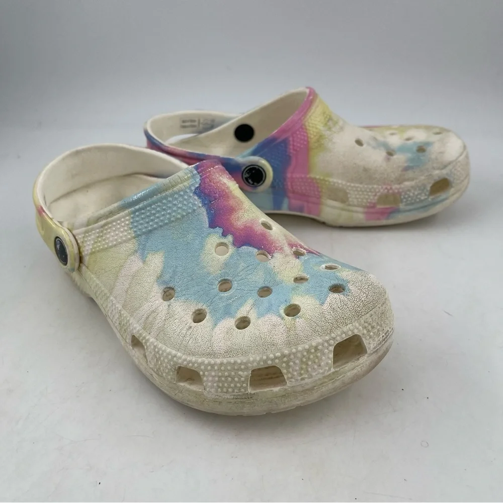 Crocs Unisex Kids Classic Clogs Rainbow Tie Dye Junior Size 3 - (basically a 3Y)